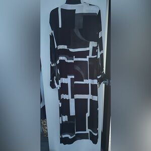 Massimo Dutti Elegant green, black and White Dress… buttons are in the left side